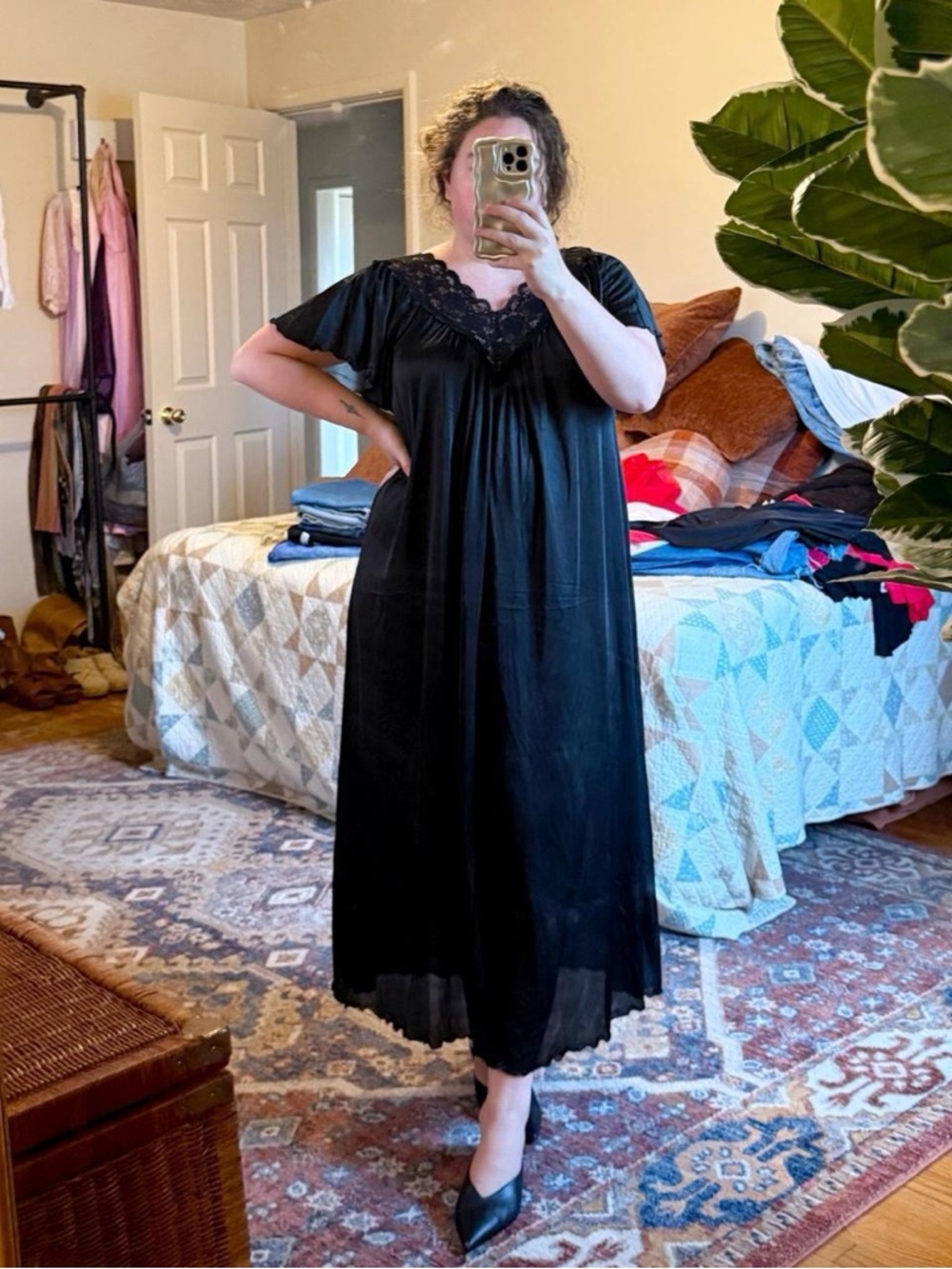Vintage black lace short sleeve maxi nightgown